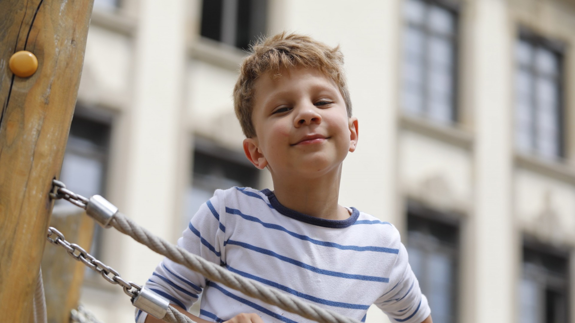 Titel-Hintergrundbild